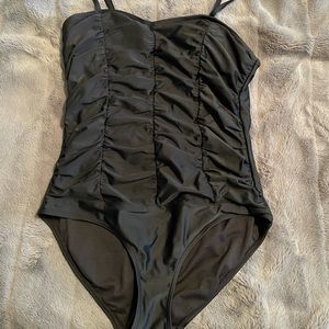 La Vie En Rose Black Full piece